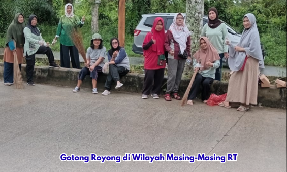 Gotong Royong di Wilayah Masing-Masing RT